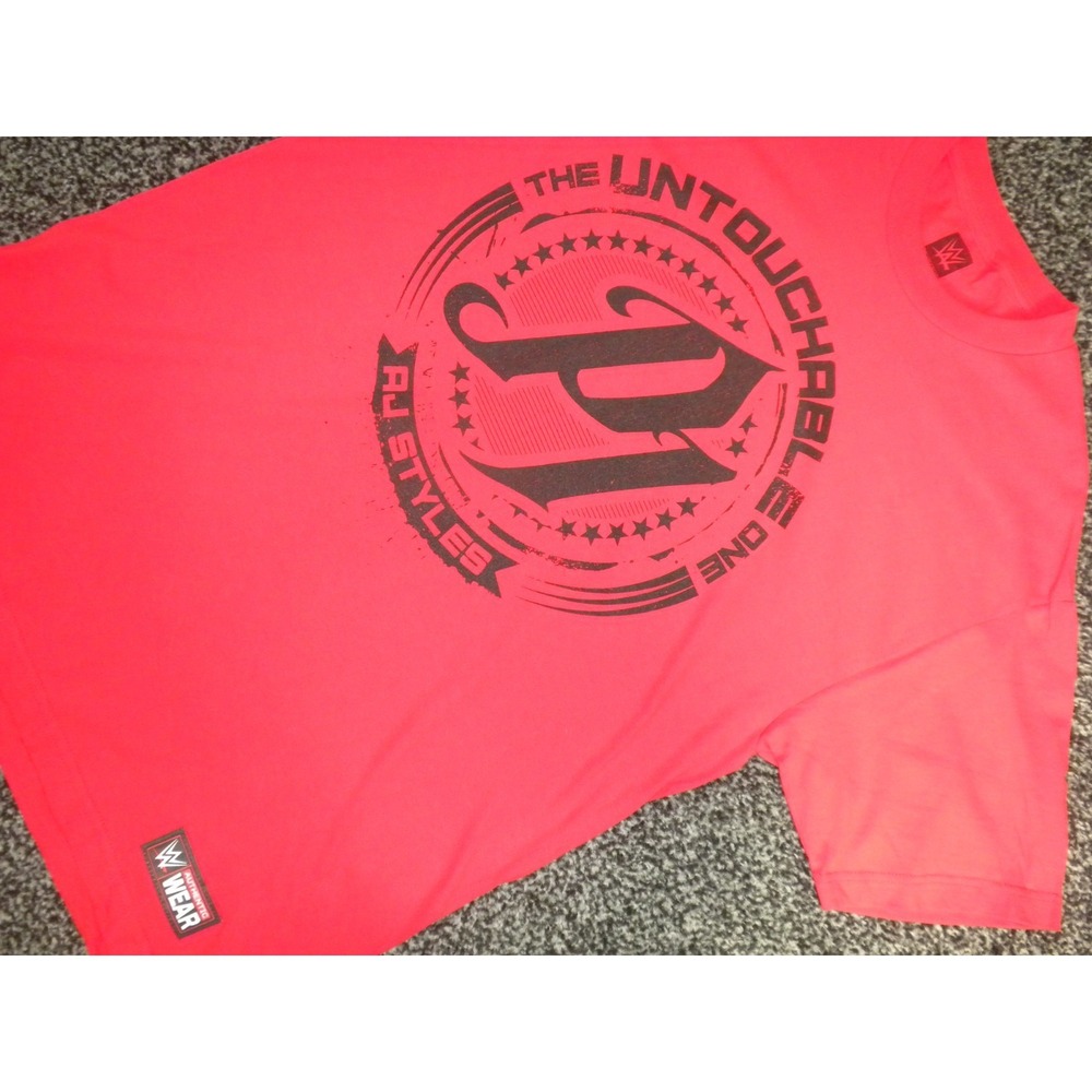WWE AJ Styles T-shirt L Red‎ Untouchable One Hard To Follow Wrestle Royal Rumble